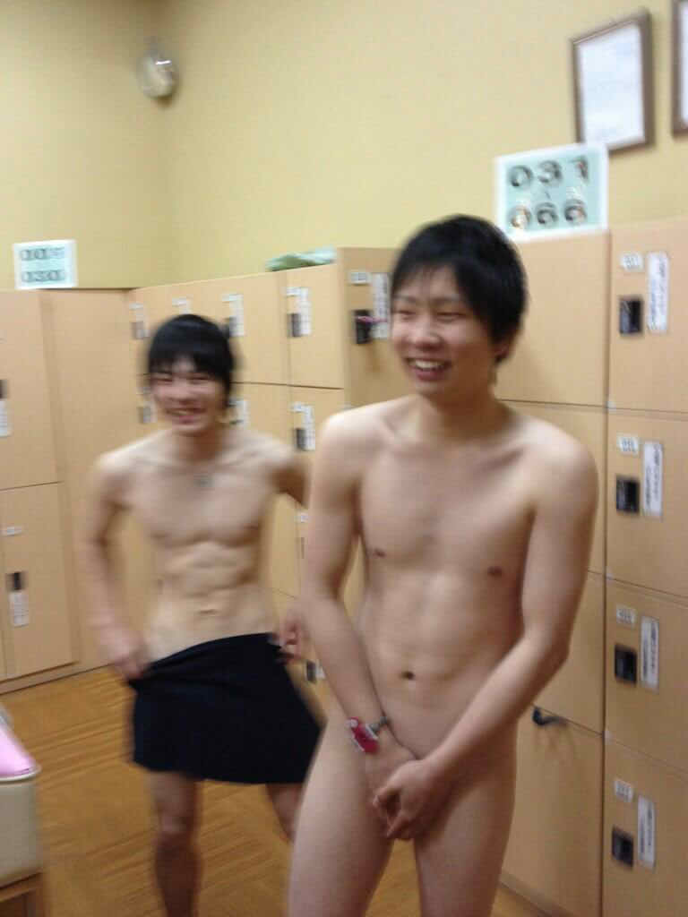 男子更衣室　盗撮 11/9更新分（更衣室・脱衣所・ロッカールーム20枚） | 淡々とノンケ拾い画を貼るブログ
